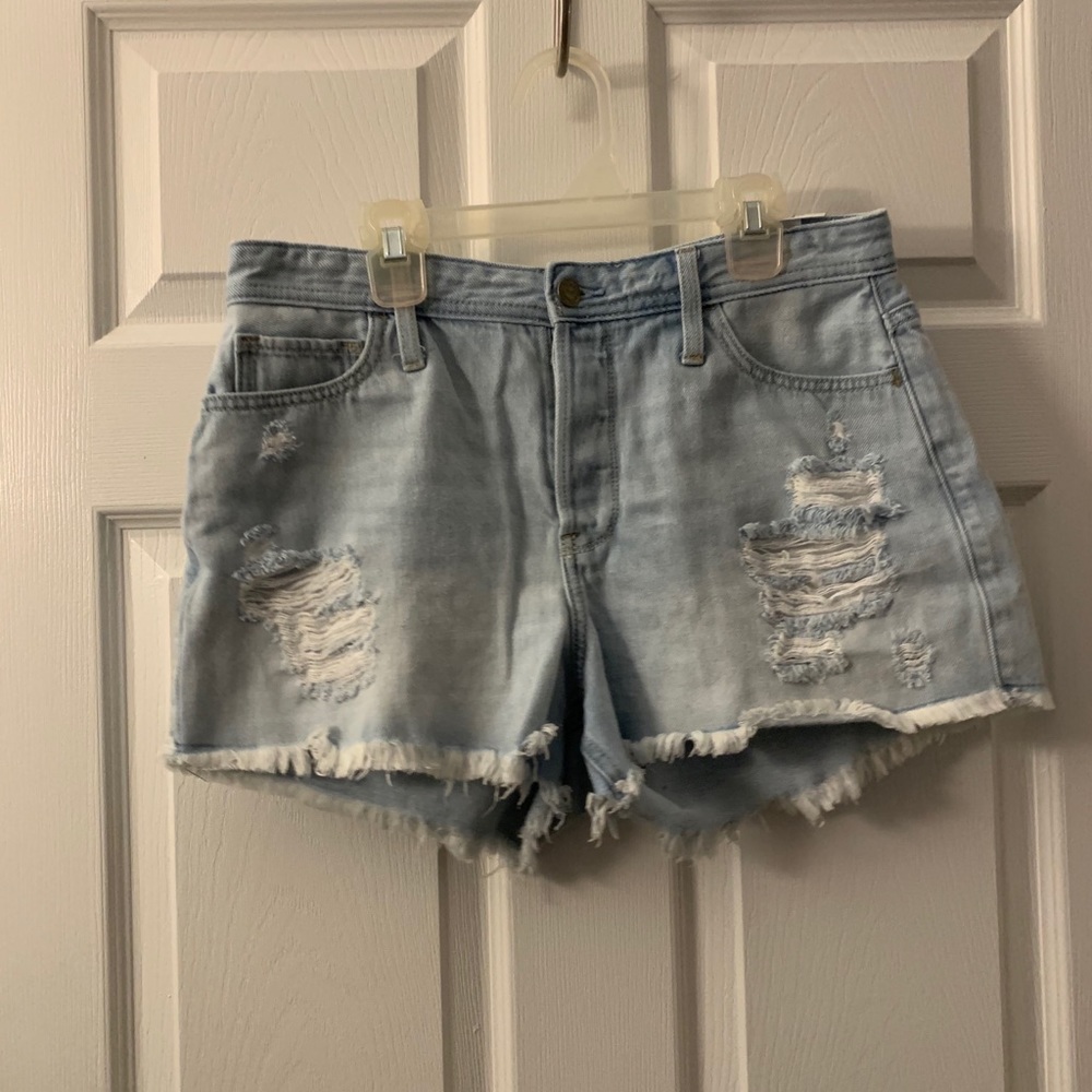 Hollister high-rise mom short 3”